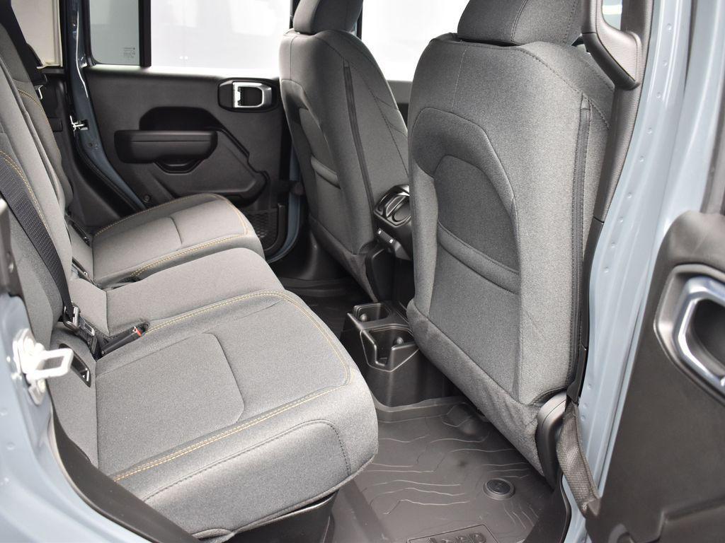 new 2026 Jeep Gladiator car, priced at $46,675