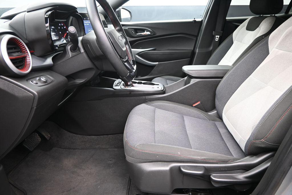 used 2025 Chevrolet Trax car, priced at $23,300