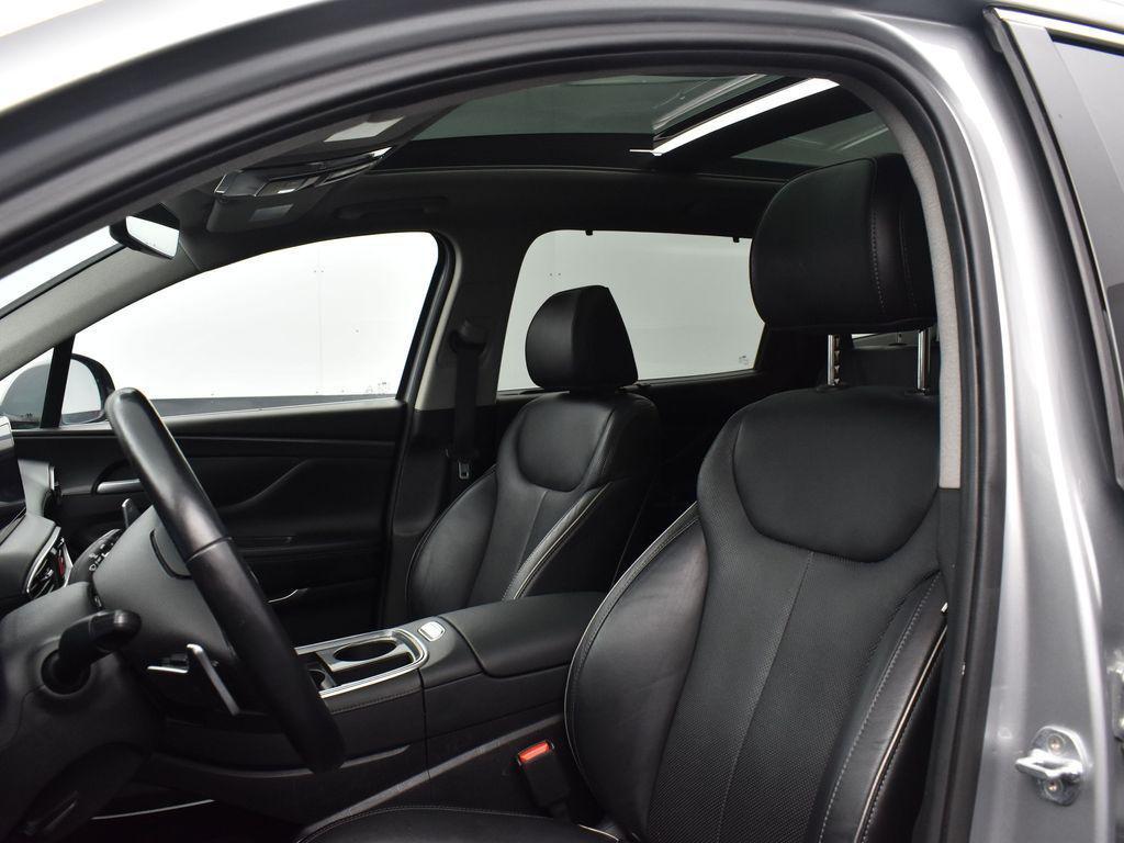 used 2023 Hyundai Santa Fe car, priced at $24,000