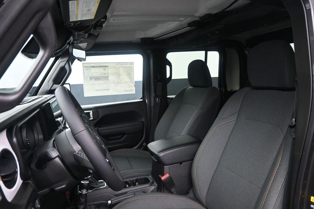 new 2026 Jeep Gladiator car, priced at $48,930