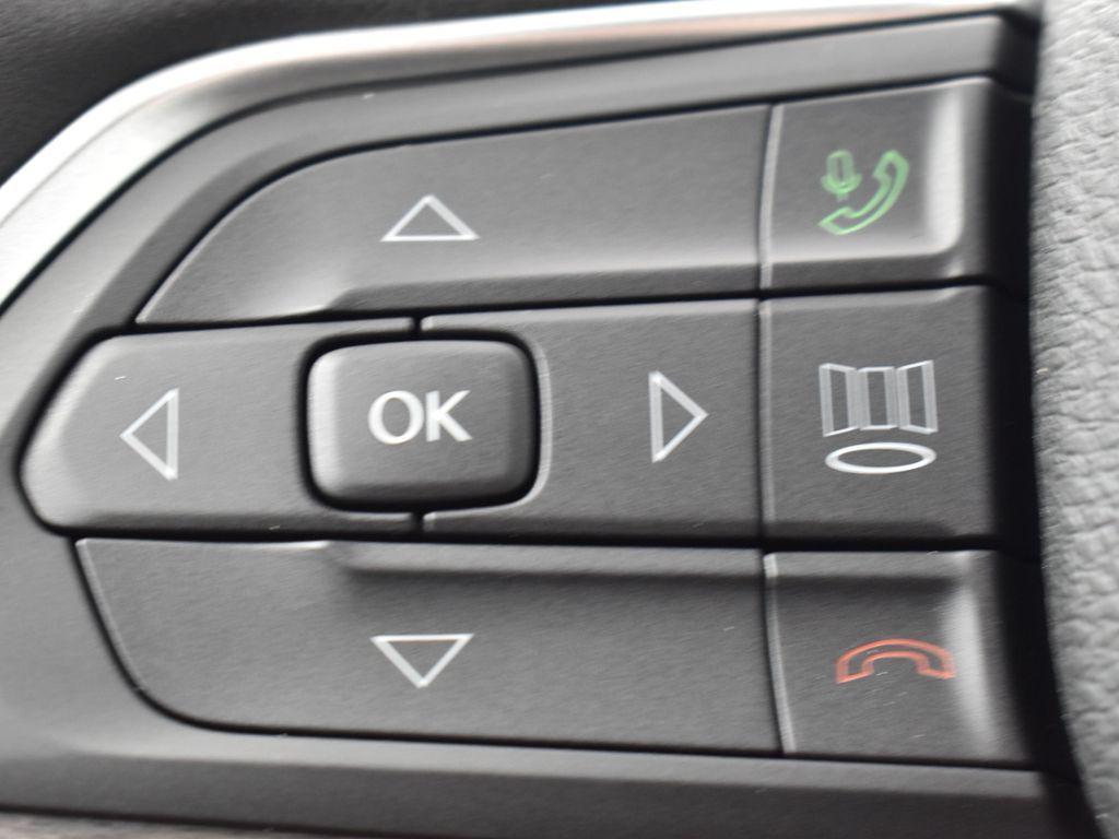 new 2025 Jeep Grand Cherokee L car, priced at $39,220