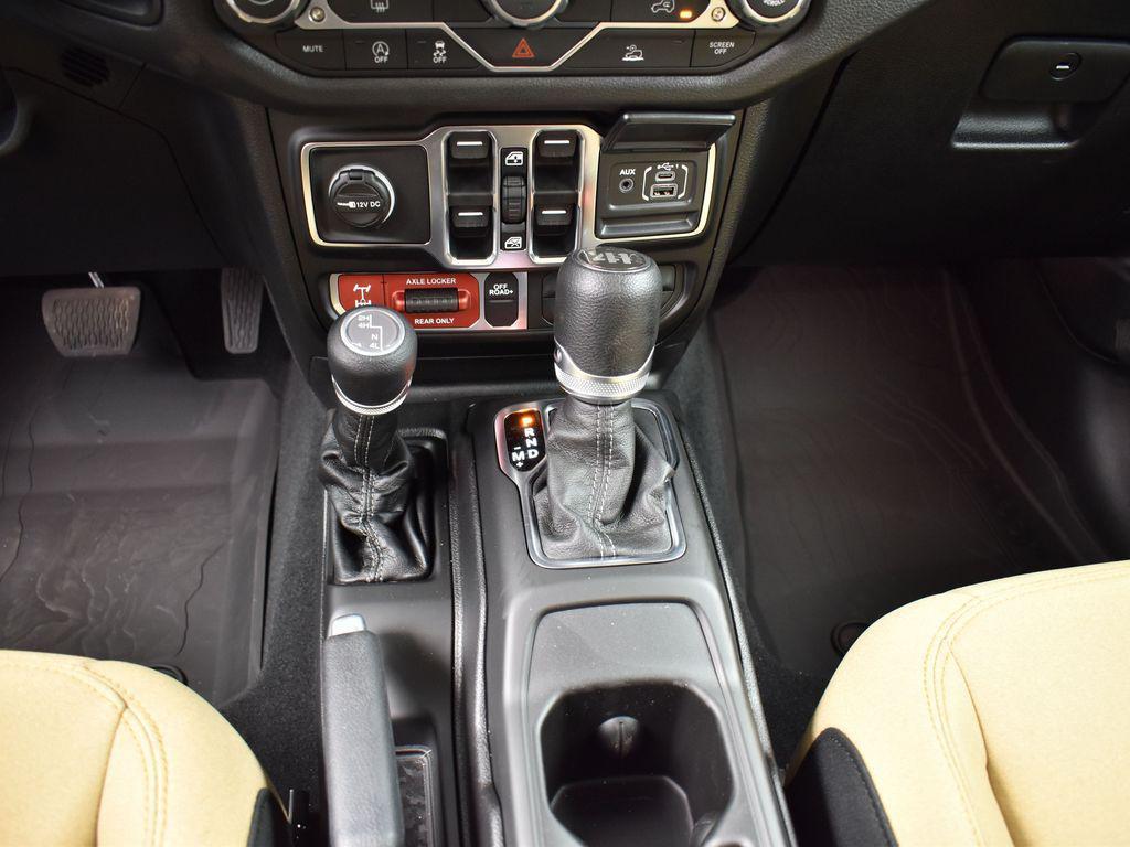 new 2026 Jeep Wrangler car, priced at $48,585