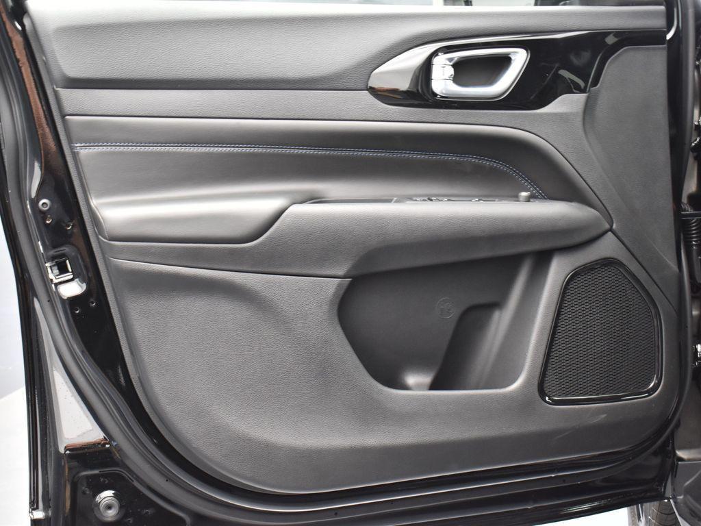 new 2026 Jeep Compass car, priced at $30,080