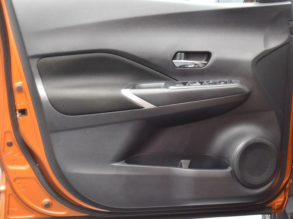 used 2023 Nissan Kicks car