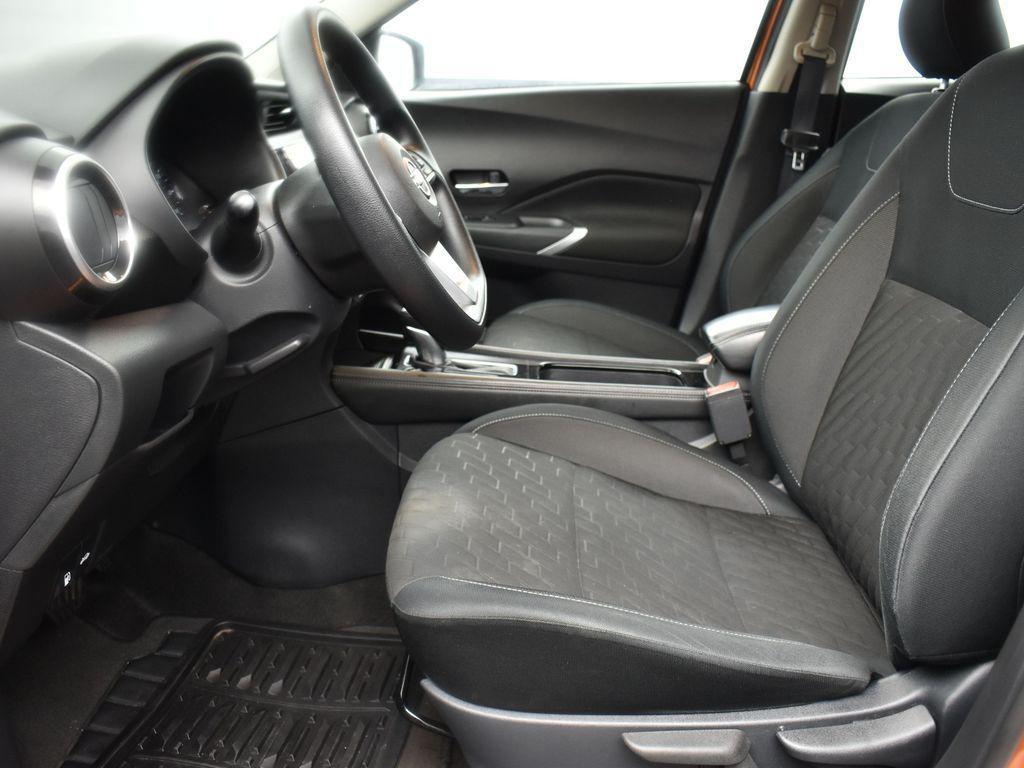used 2023 Nissan Kicks car