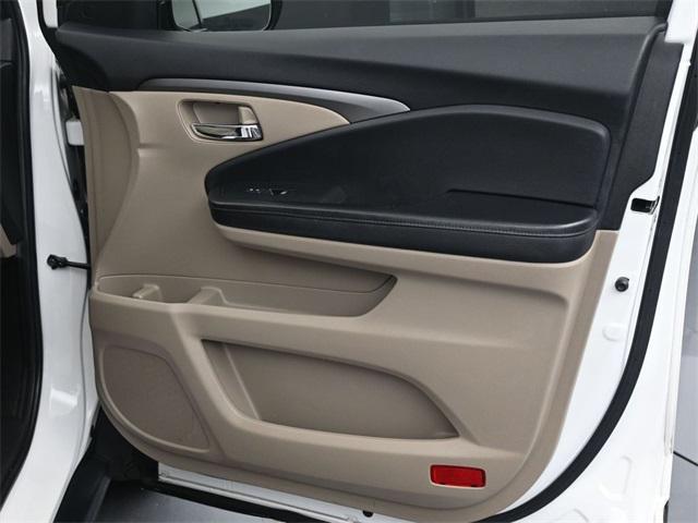 used 2021 Honda Pilot car, priced at $13,995