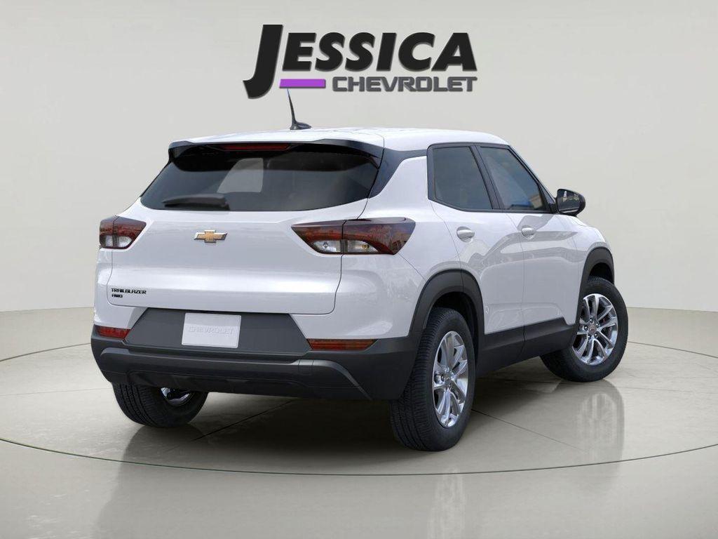 new 2026 Chevrolet TrailBlazer car, priced at $28,300