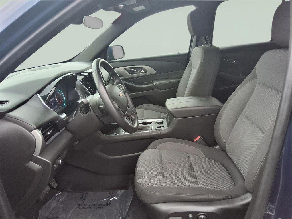 used 2023 Chevrolet Traverse car, priced at $24,369
