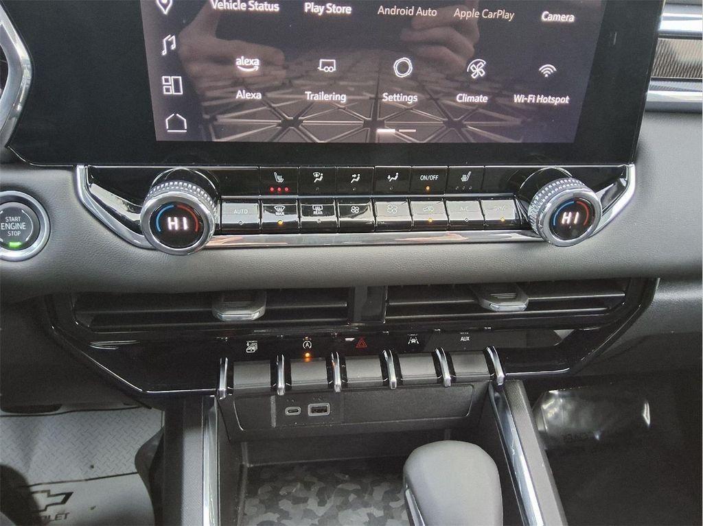 used 2025 GMC Canyon car, priced at $38,795