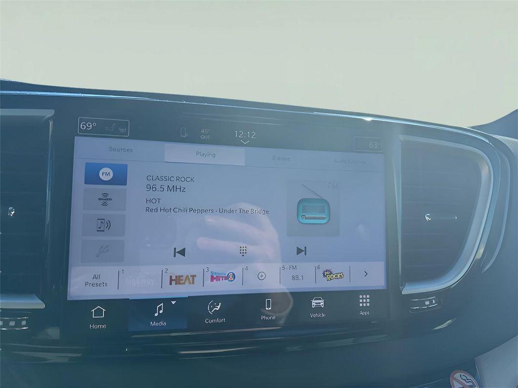 used 2024 Chrysler Pacifica car, priced at $27,775