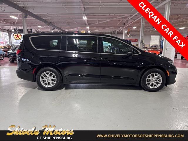 used 2024 Chrysler Pacifica car, priced at $30,944