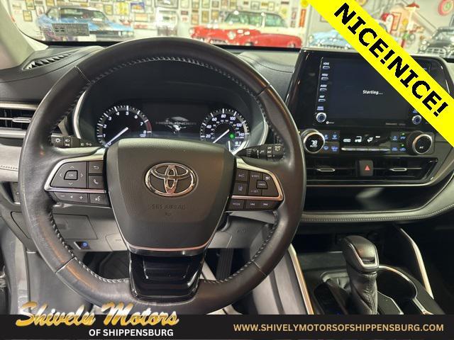 used 2020 Toyota Highlander car, priced at $24,987
