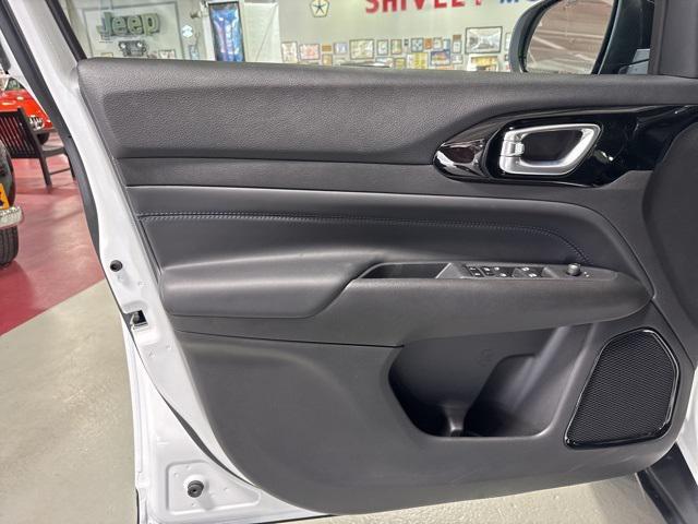 new 2026 Jeep Compass car, priced at $31,605