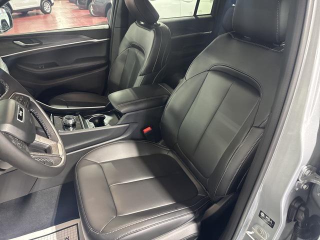 new 2025 Jeep Grand Cherokee car, priced at $43,771