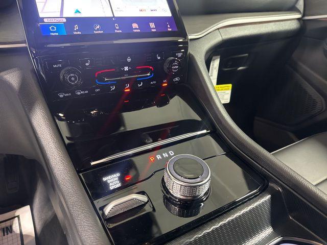new 2025 Jeep Grand Cherokee car, priced at $41,771