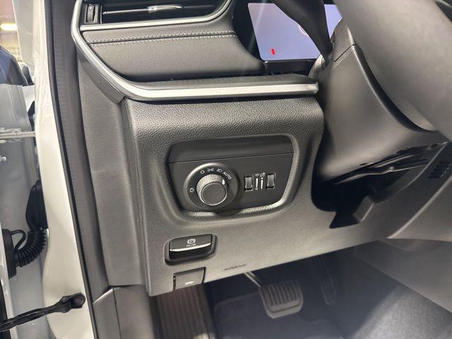 new 2025 Jeep Grand Cherokee car, priced at $36,410