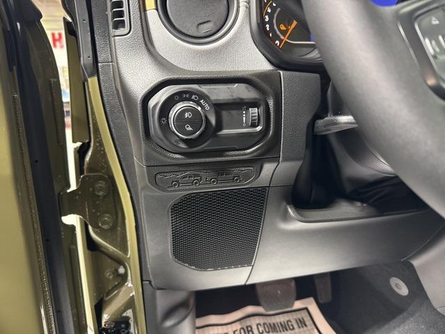 new 2026 Jeep Gladiator car, priced at $47,407