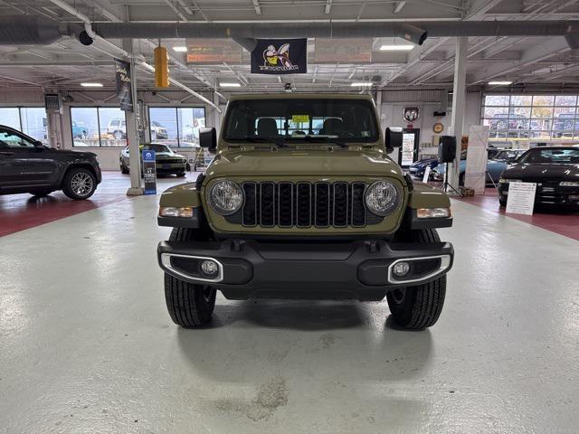 new 2026 Jeep Gladiator car, priced at $47,407