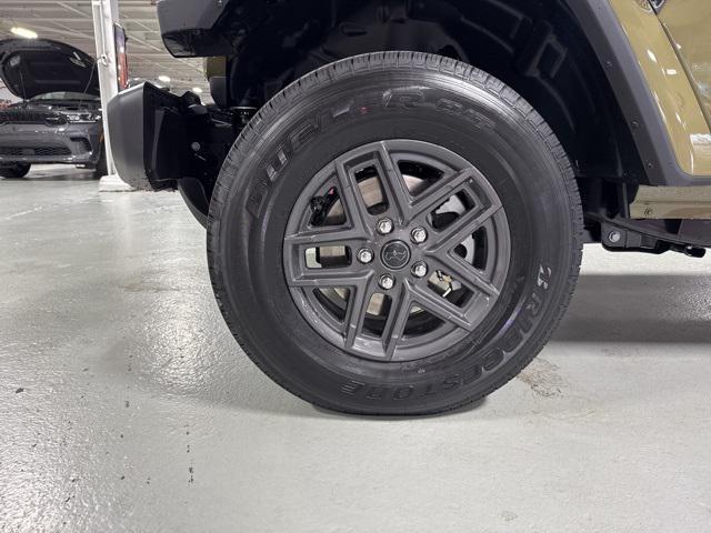 new 2026 Jeep Gladiator car, priced at $47,407