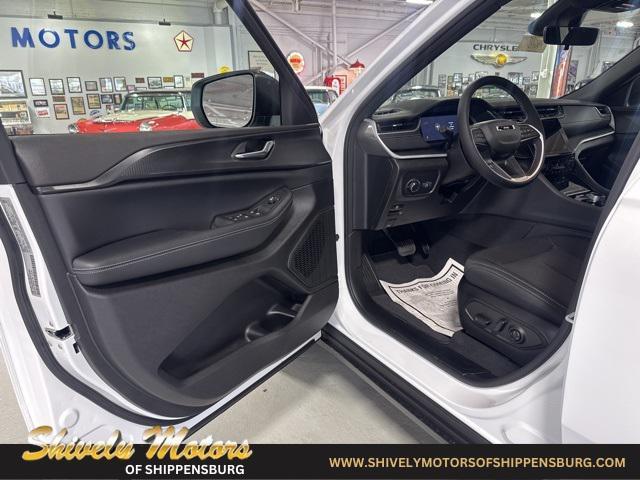 new 2025 Jeep Grand Cherokee L car, priced at $38,242