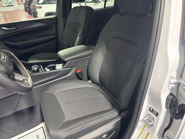 new 2025 Jeep Grand Cherokee car, priced at $38,167