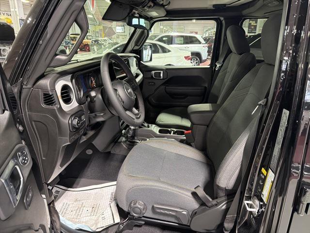 new 2025 Jeep Gladiator car, priced at $42,547