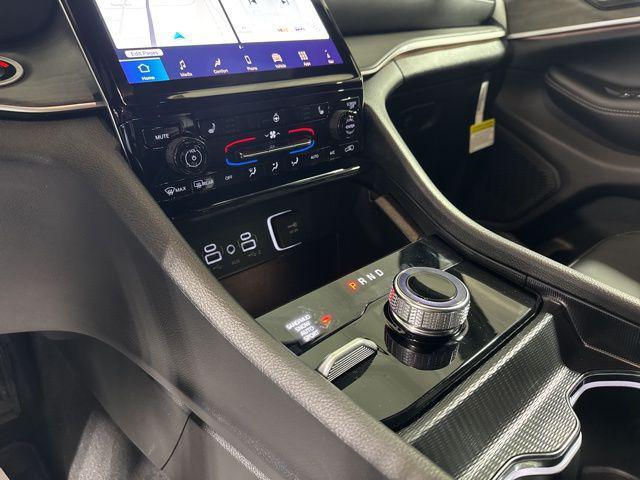 new 2025 Jeep Grand Cherokee car, priced at $46,326