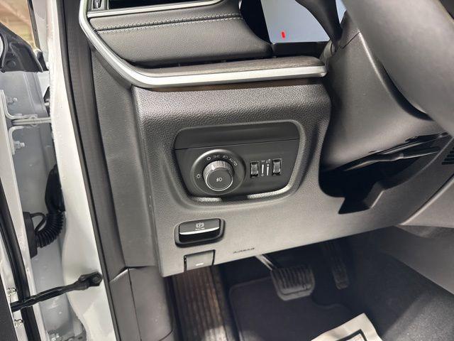 new 2025 Jeep Grand Cherokee car, priced at $46,326