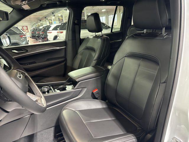 new 2025 Jeep Grand Cherokee car, priced at $46,326