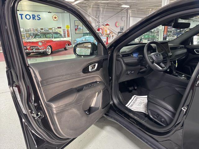 new 2026 Jeep Compass car, priced at $34,818