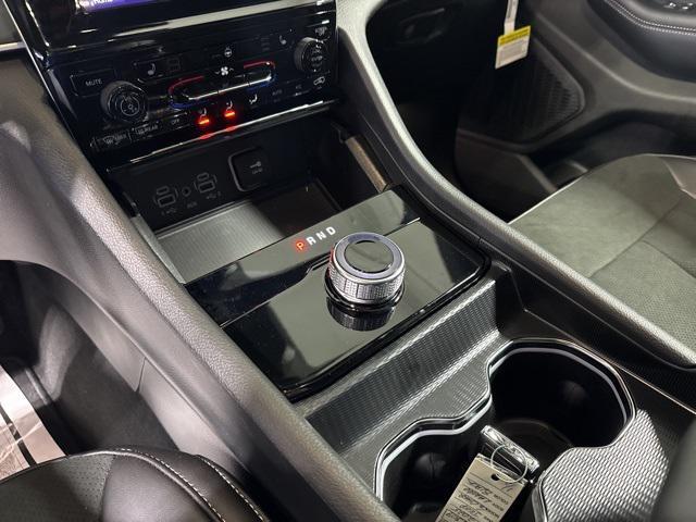 new 2025 Jeep Grand Cherokee car, priced at $42,054