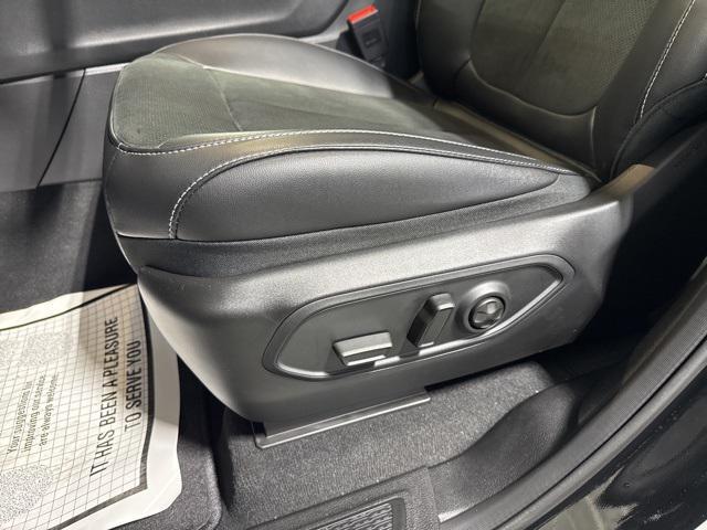 new 2025 Jeep Grand Cherokee car, priced at $42,054