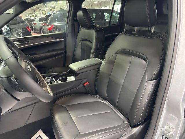 new 2025 Jeep Grand Cherokee car, priced at $44,735