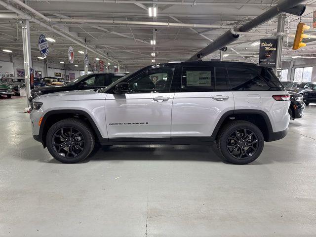 new 2025 Jeep Grand Cherokee car, priced at $44,735