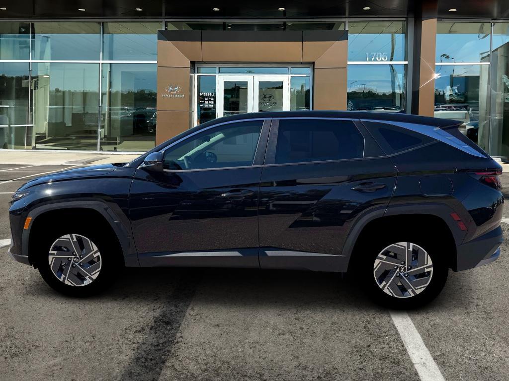 new 2026 Hyundai TUCSON Hybrid car, priced at $34,630