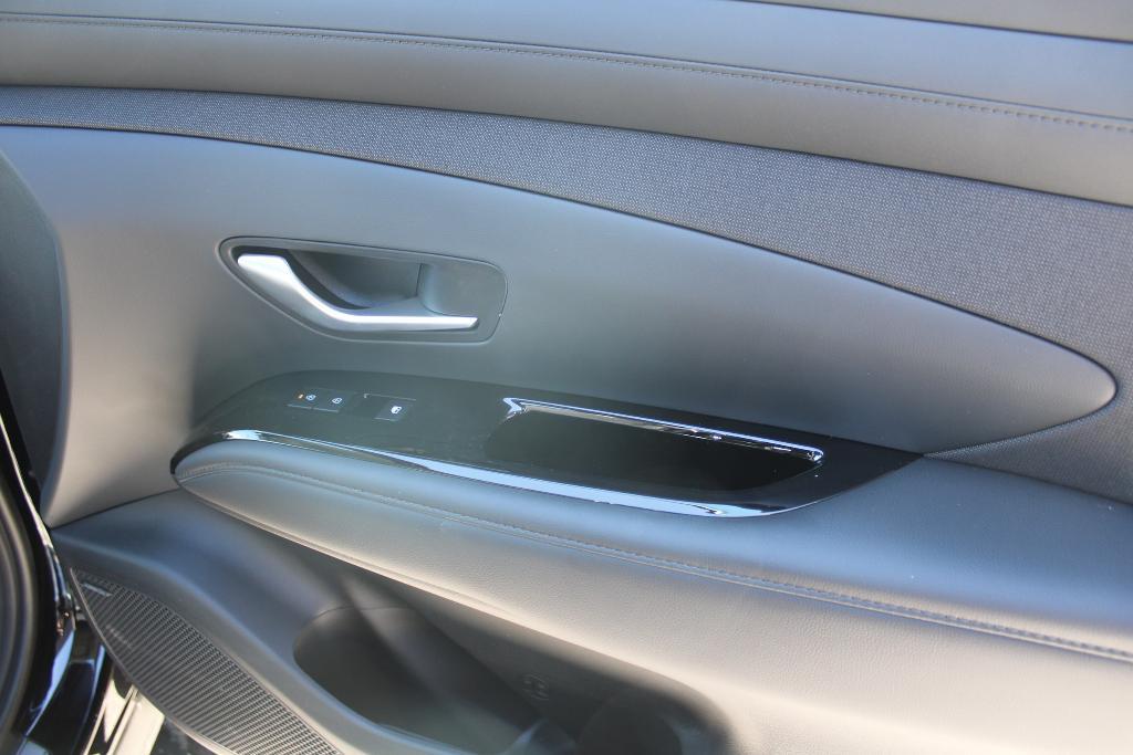 new 2026 Hyundai TUCSON Hybrid car, priced at $42,603