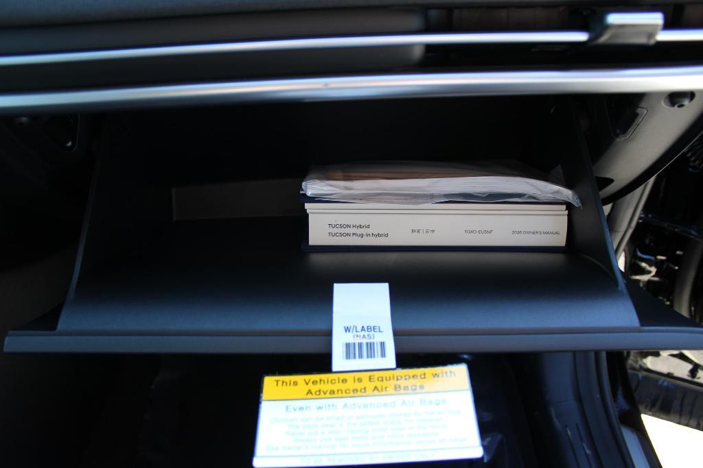 new 2026 Hyundai TUCSON Hybrid car, priced at $42,603