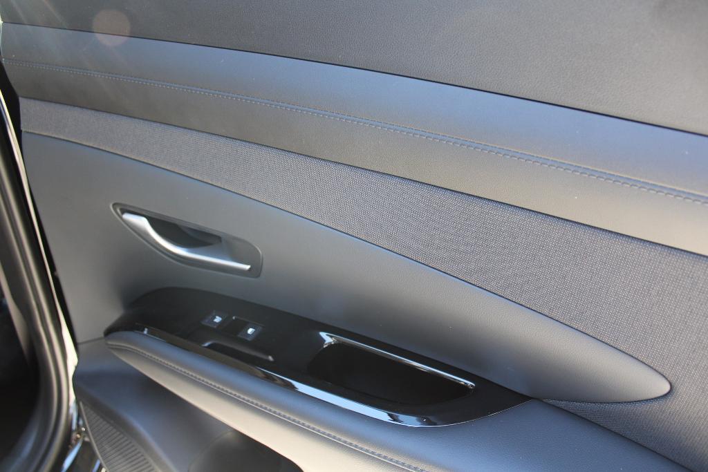 new 2026 Hyundai TUCSON Hybrid car, priced at $42,603