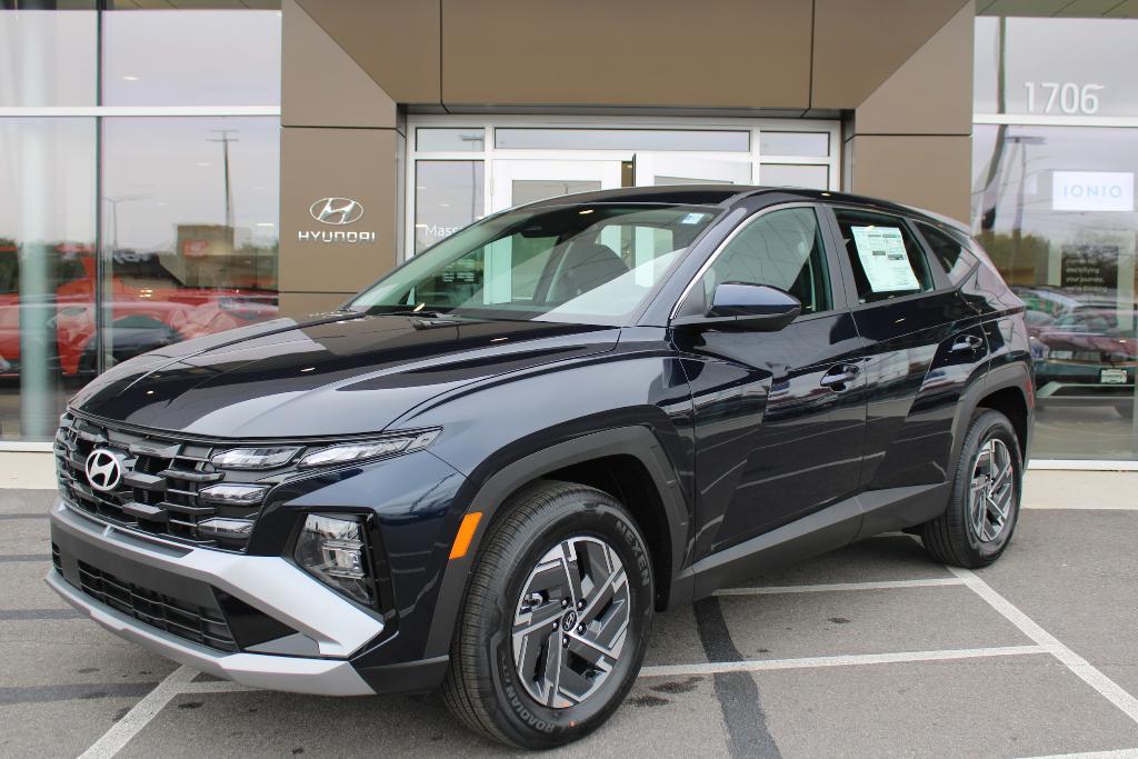 new 2026 Hyundai TUCSON Hybrid car, priced at $31,508