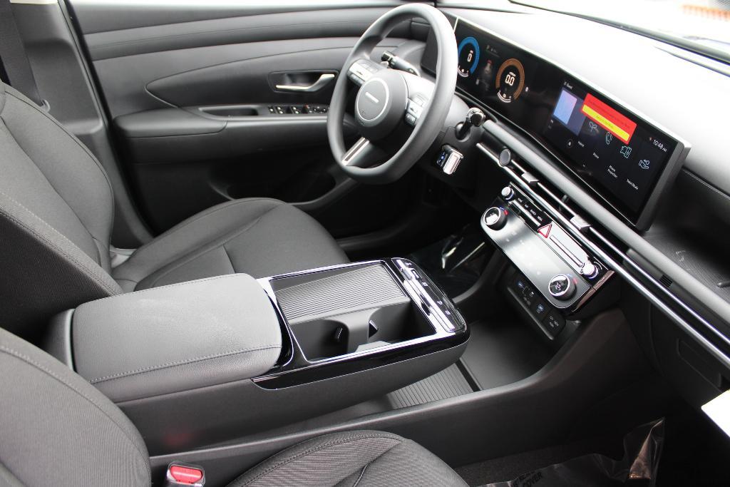 new 2026 Hyundai TUCSON Hybrid car, priced at $31,508