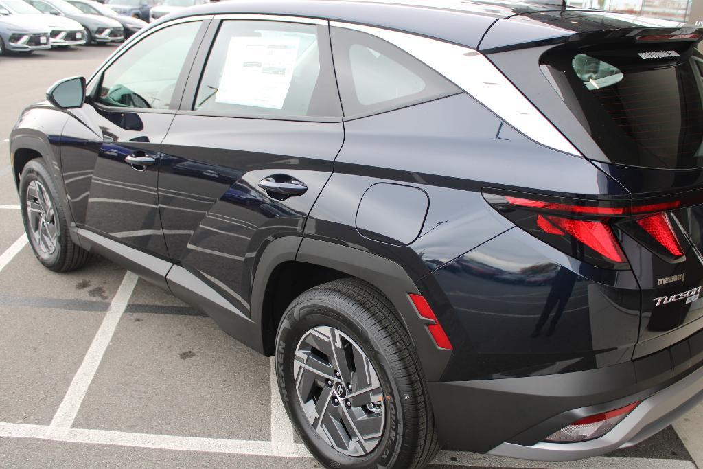 new 2026 Hyundai TUCSON Hybrid car, priced at $31,508