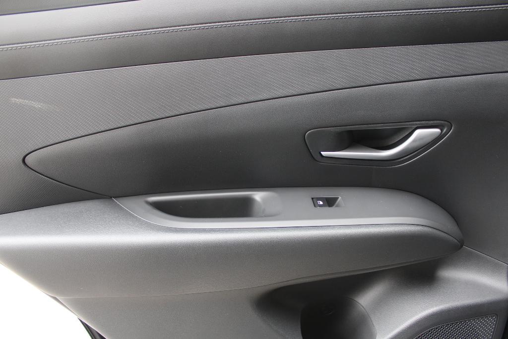 new 2026 Hyundai TUCSON Hybrid car, priced at $31,508