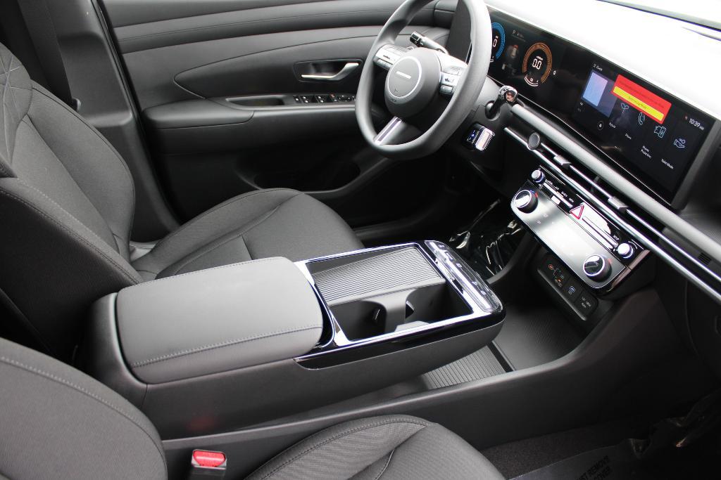 new 2026 Hyundai TUCSON Hybrid car, priced at $34,623