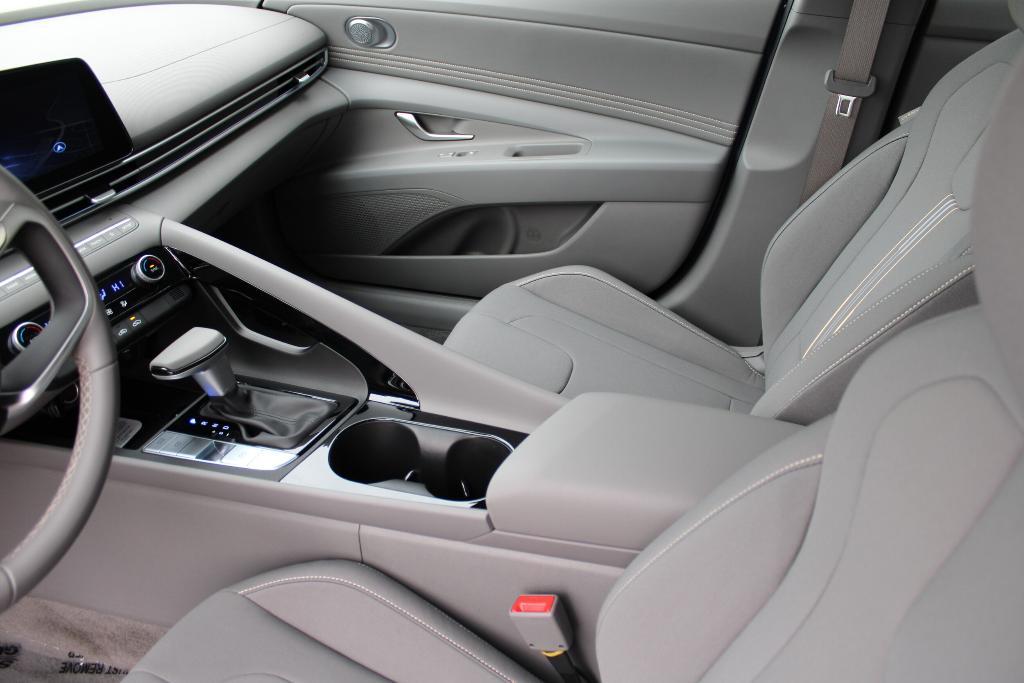 new 2026 Hyundai ELANTRA HEV car, priced at $28,557