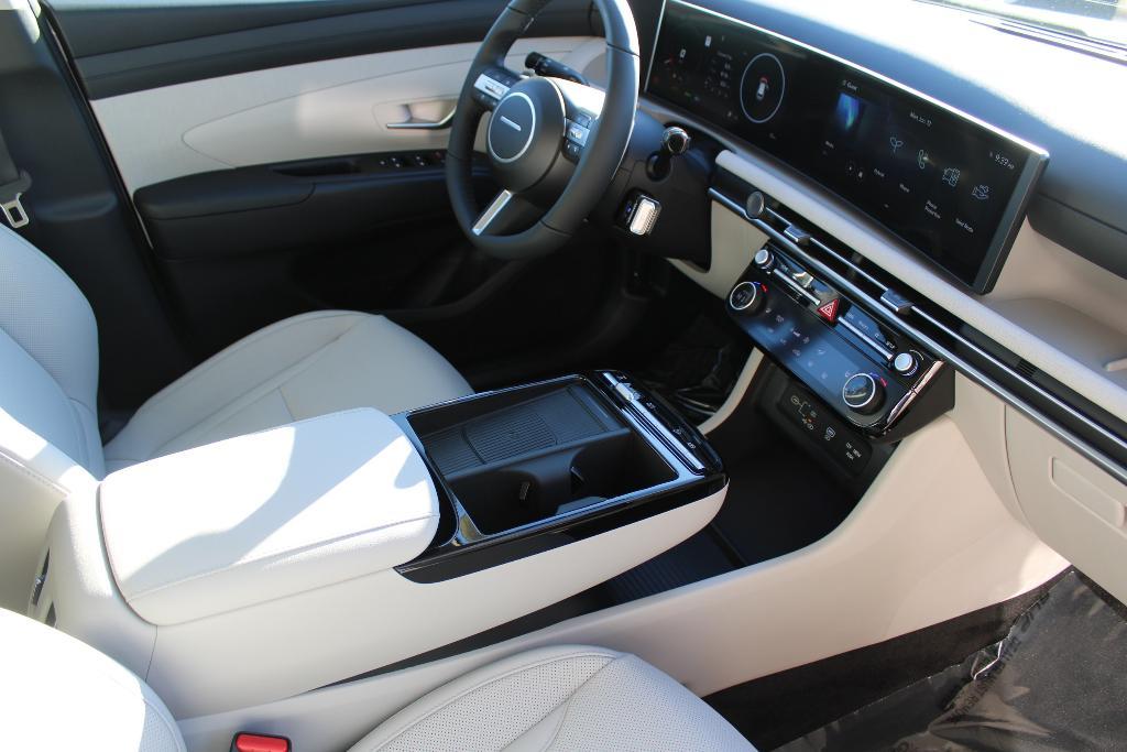 new 2026 Hyundai TUCSON Hybrid car, priced at $35,439