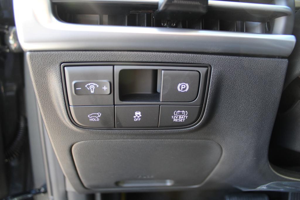 new 2026 Hyundai TUCSON Hybrid car, priced at $42,853