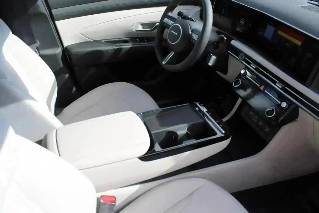 new 2026 Hyundai TUCSON Hybrid car, priced at $33,126