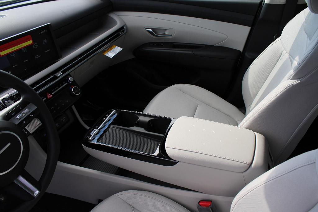 new 2026 Hyundai TUCSON Hybrid car, priced at $33,126