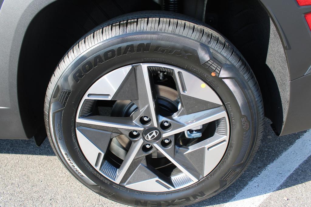 new 2026 Hyundai TUCSON Hybrid car, priced at $34,123