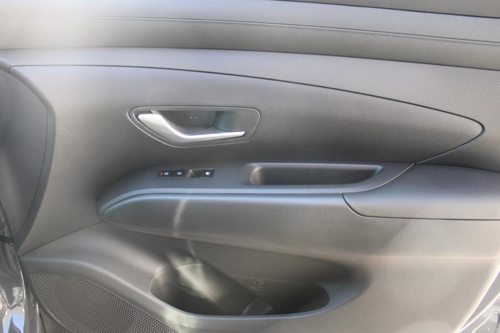 new 2026 Hyundai TUCSON Hybrid car, priced at $34,123